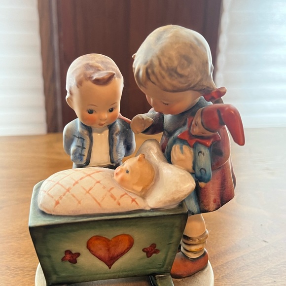 Hummel Figurine Goebel Blessed Event 333 Germany Baby Shower 1955 vtg W. - Picture 12 of 16